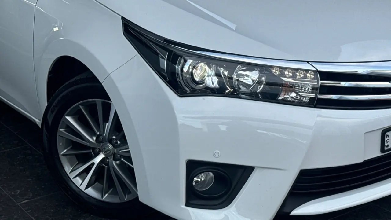 2013 Toyota Corolla Gallery Image 4
