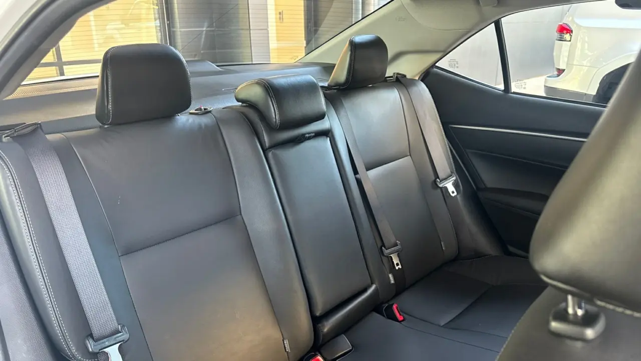 2013 Toyota Corolla Gallery Image 6