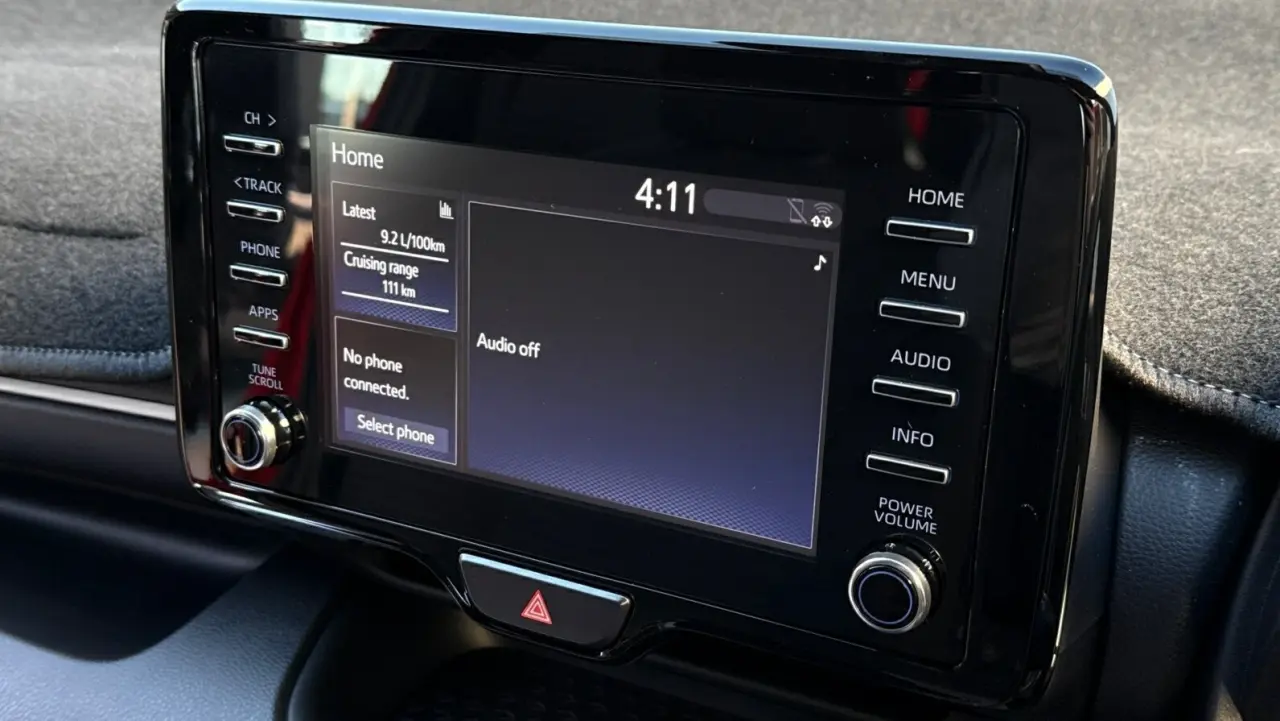 2021 Toyota Yaris Gallery Image 15