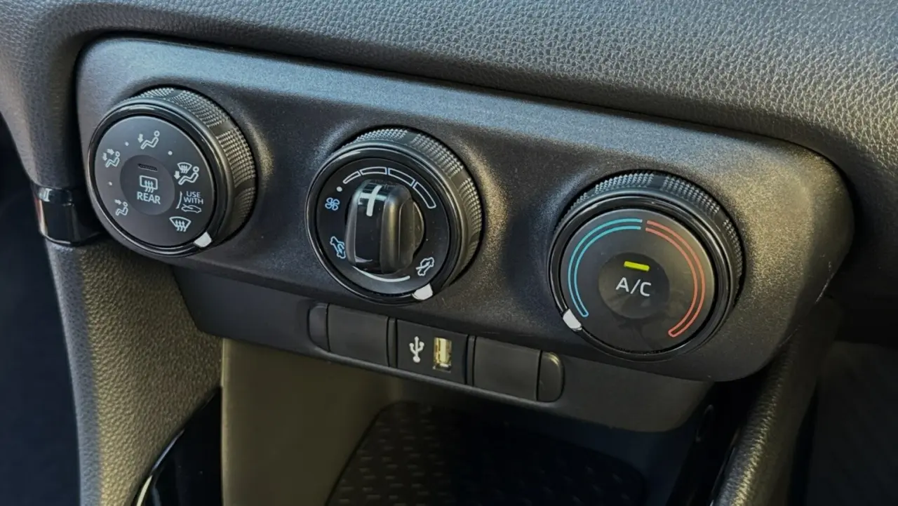 2021 Toyota Yaris Gallery Image 16