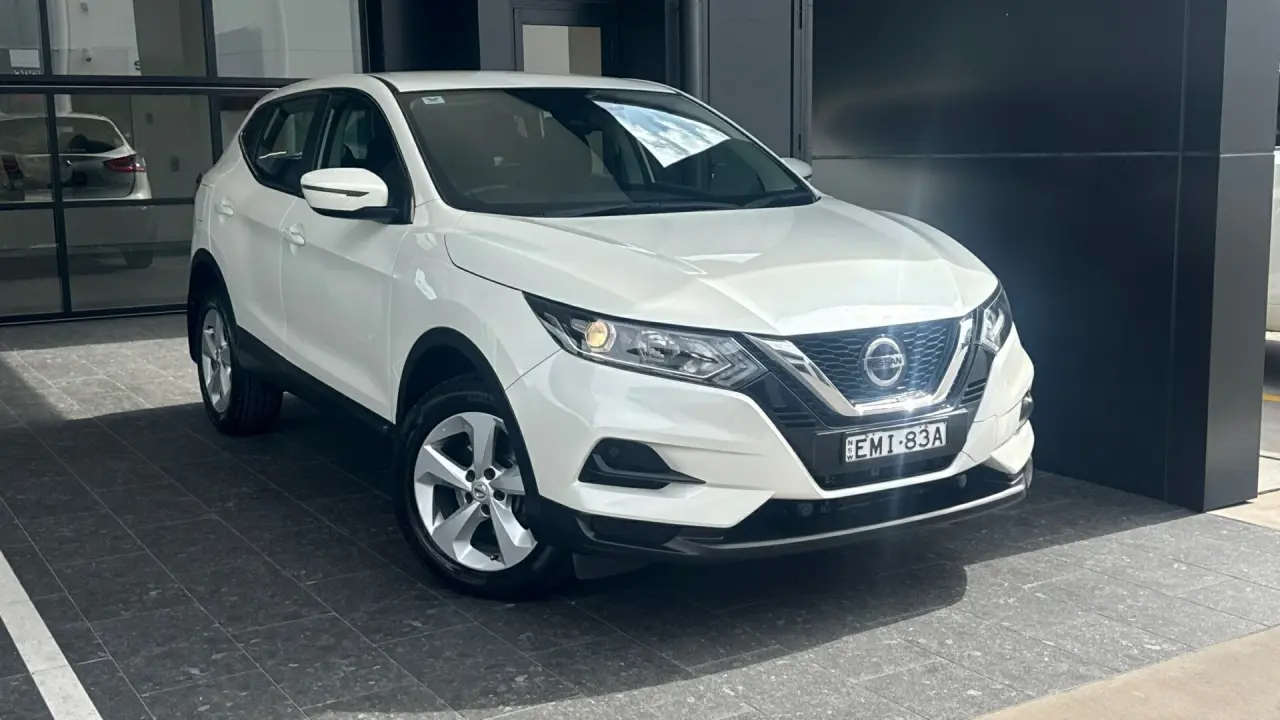 2019 NISSAN QASHQAI Gallery Image 1