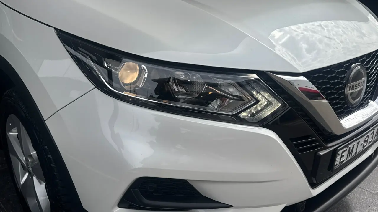 2019 NISSAN QASHQAI Gallery Image 3