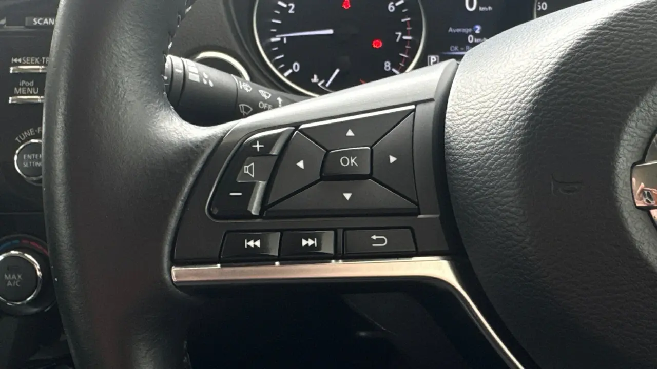 2019 NISSAN QASHQAI Gallery Image 8