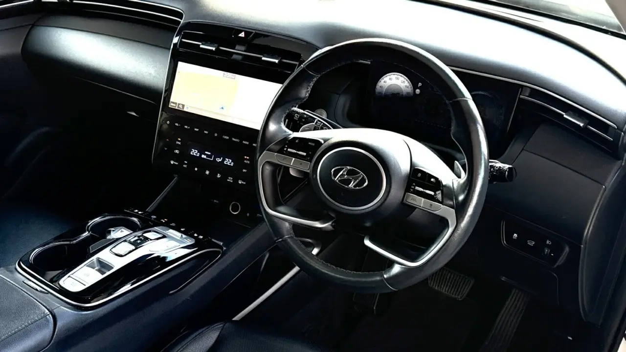 2021 HYUNDAI TUCSON Gallery Image 10