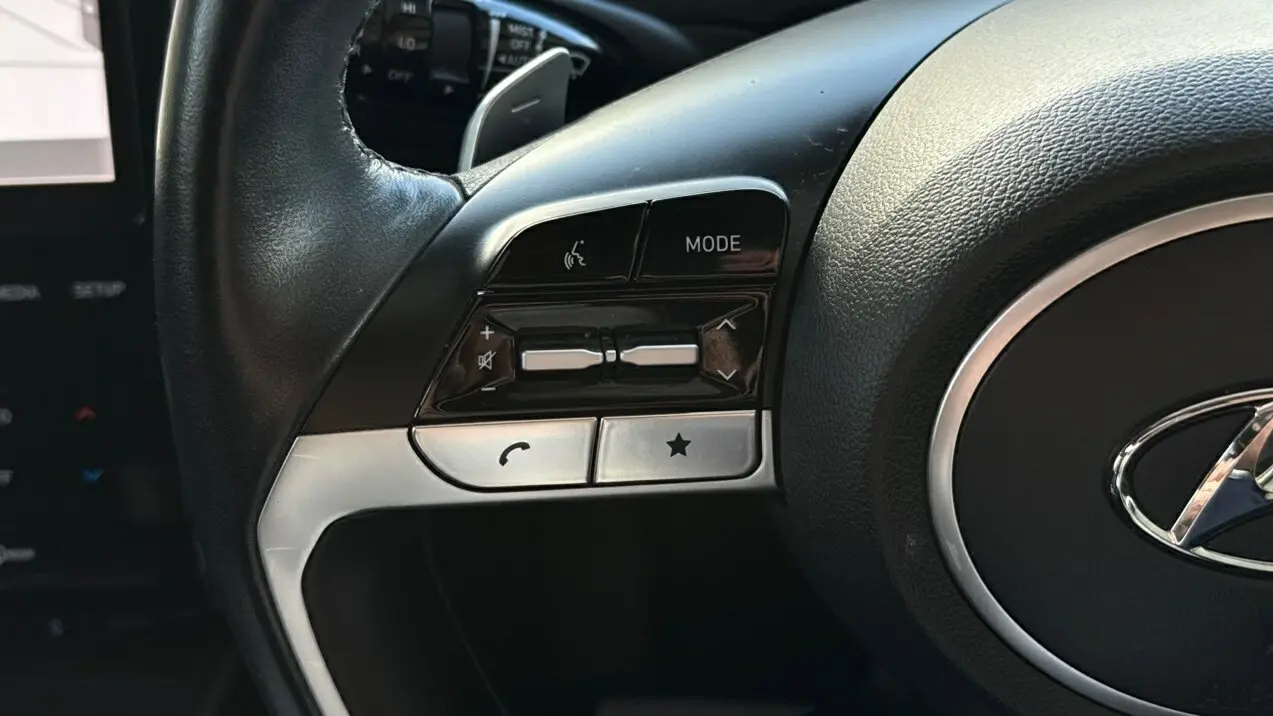 2021 HYUNDAI TUCSON Gallery Image 12