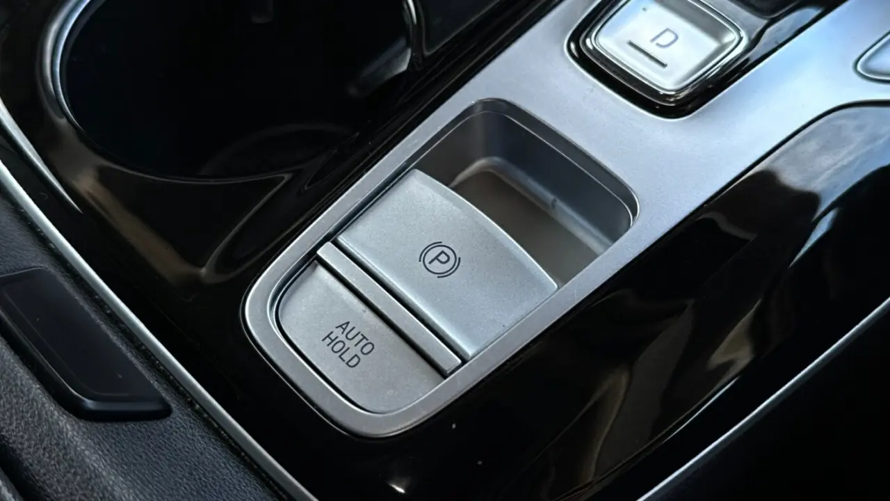 2021 HYUNDAI TUCSON Gallery Image 19