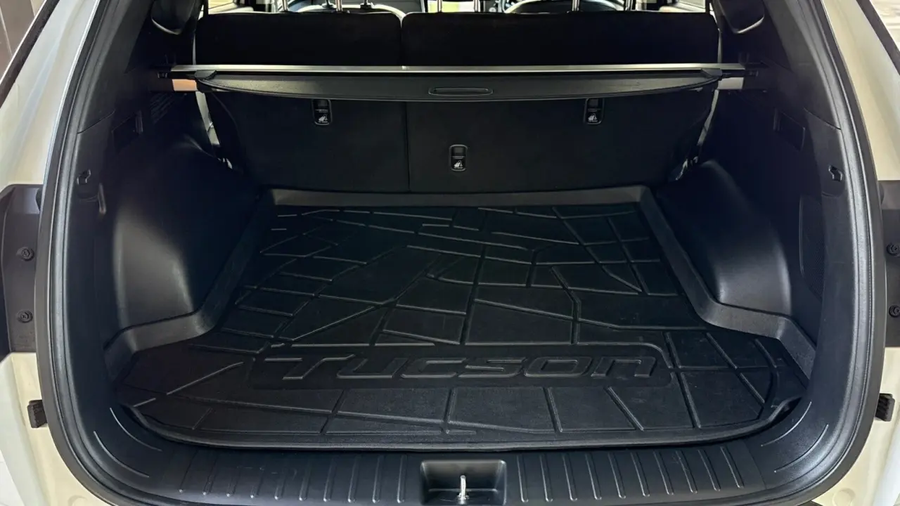 2021 HYUNDAI TUCSON Gallery Image 7