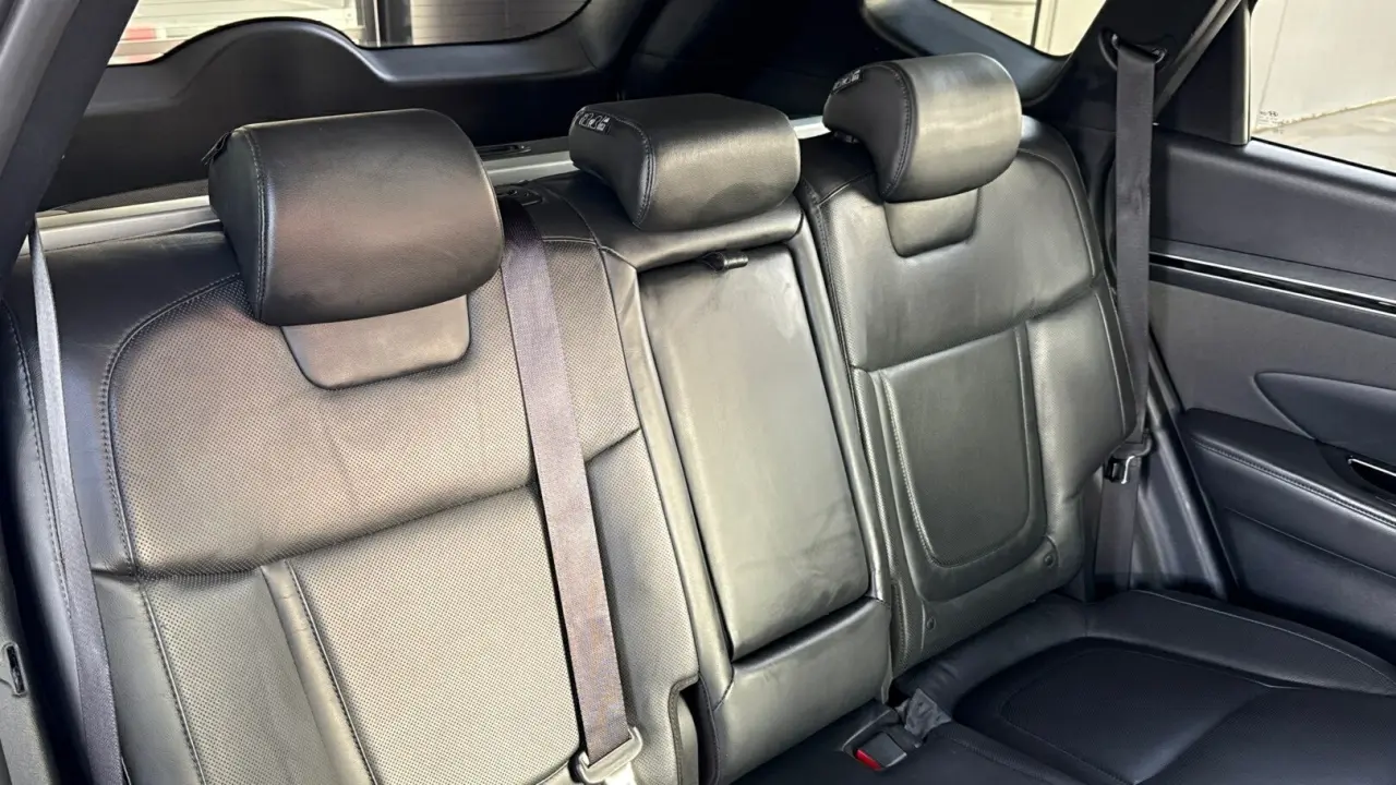 2021 HYUNDAI TUCSON Gallery Image 8