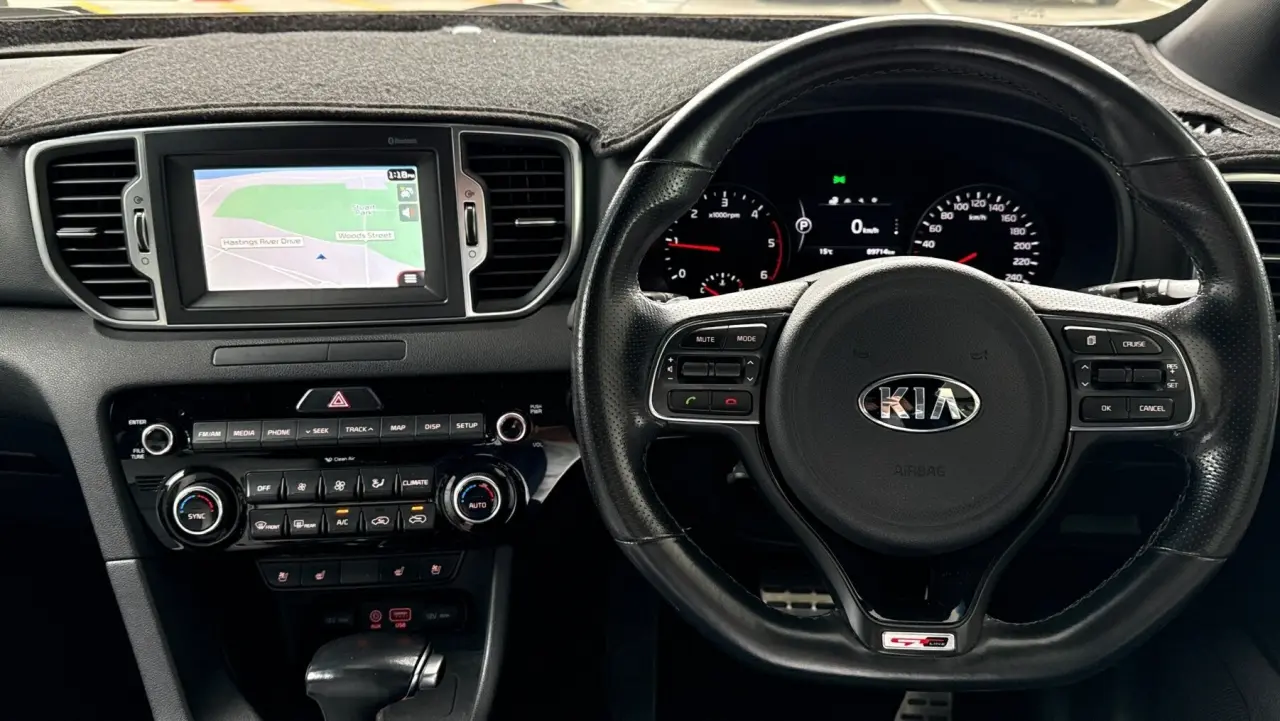 2017 KIA SPORTAGE Gallery Image 11