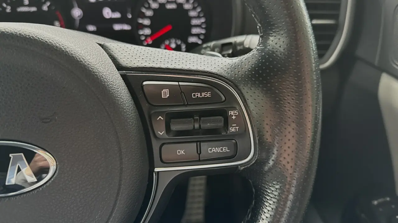 2017 KIA SPORTAGE Gallery Image 13