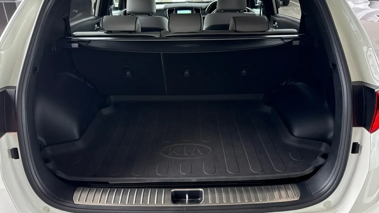 2017 KIA SPORTAGE Gallery Image 7