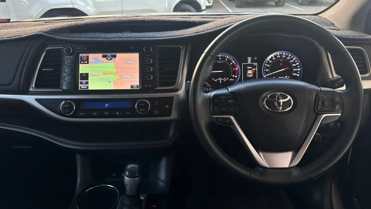 2016 Toyota Kluger Gallery Image 10