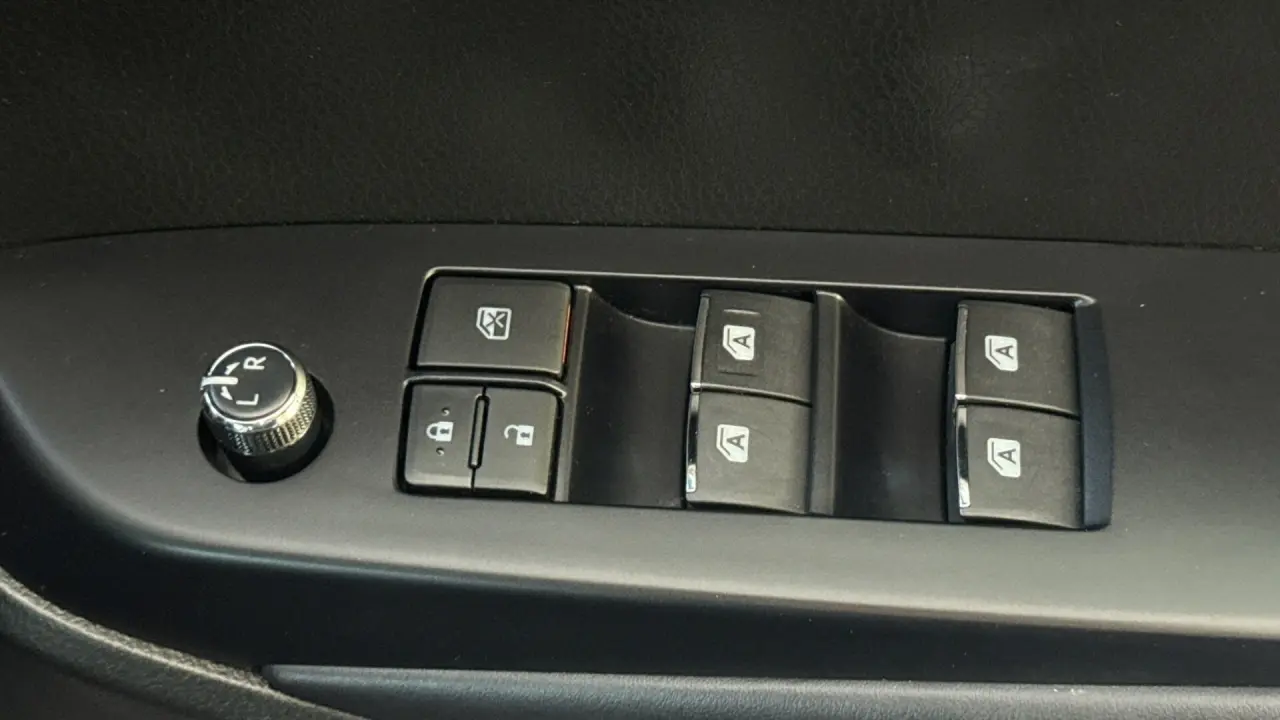 2016 Toyota Kluger Gallery Image 12