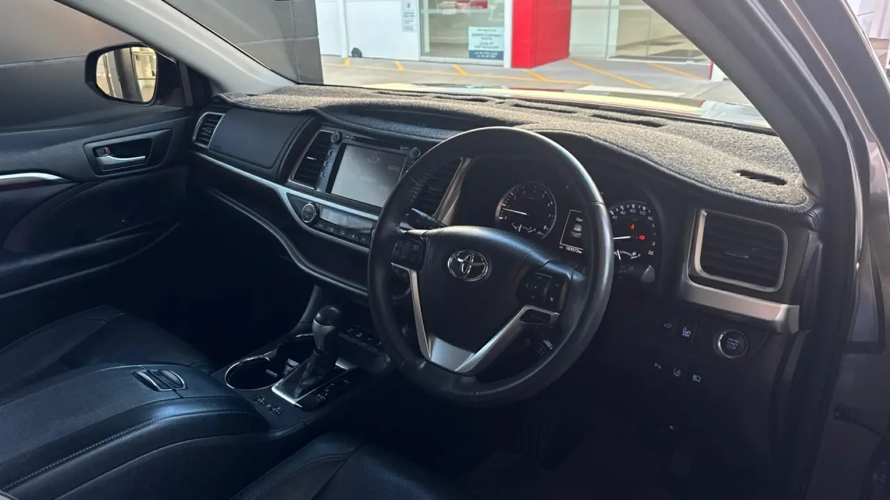 2016 Toyota Kluger Gallery Image 9