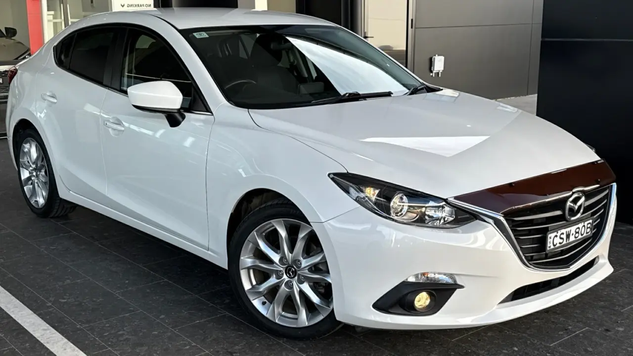 2014 MAZDA MAZDA3 Gallery Image 1