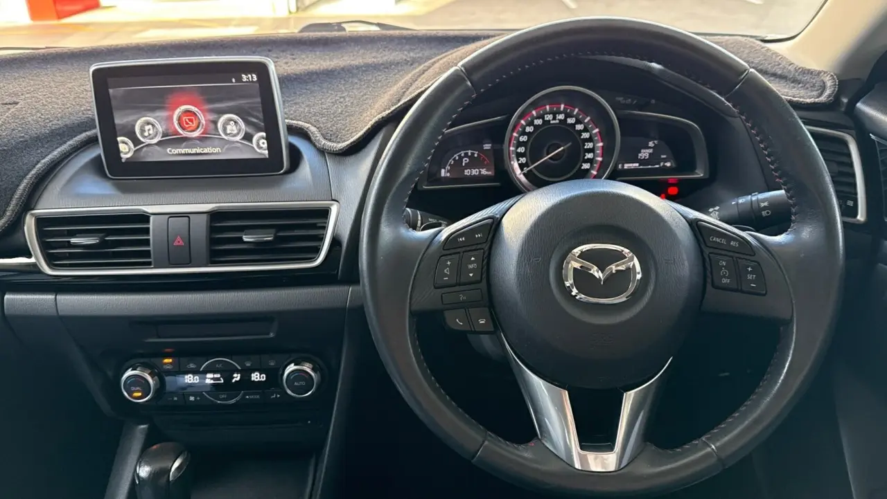 2014 MAZDA MAZDA3 Gallery Image 11