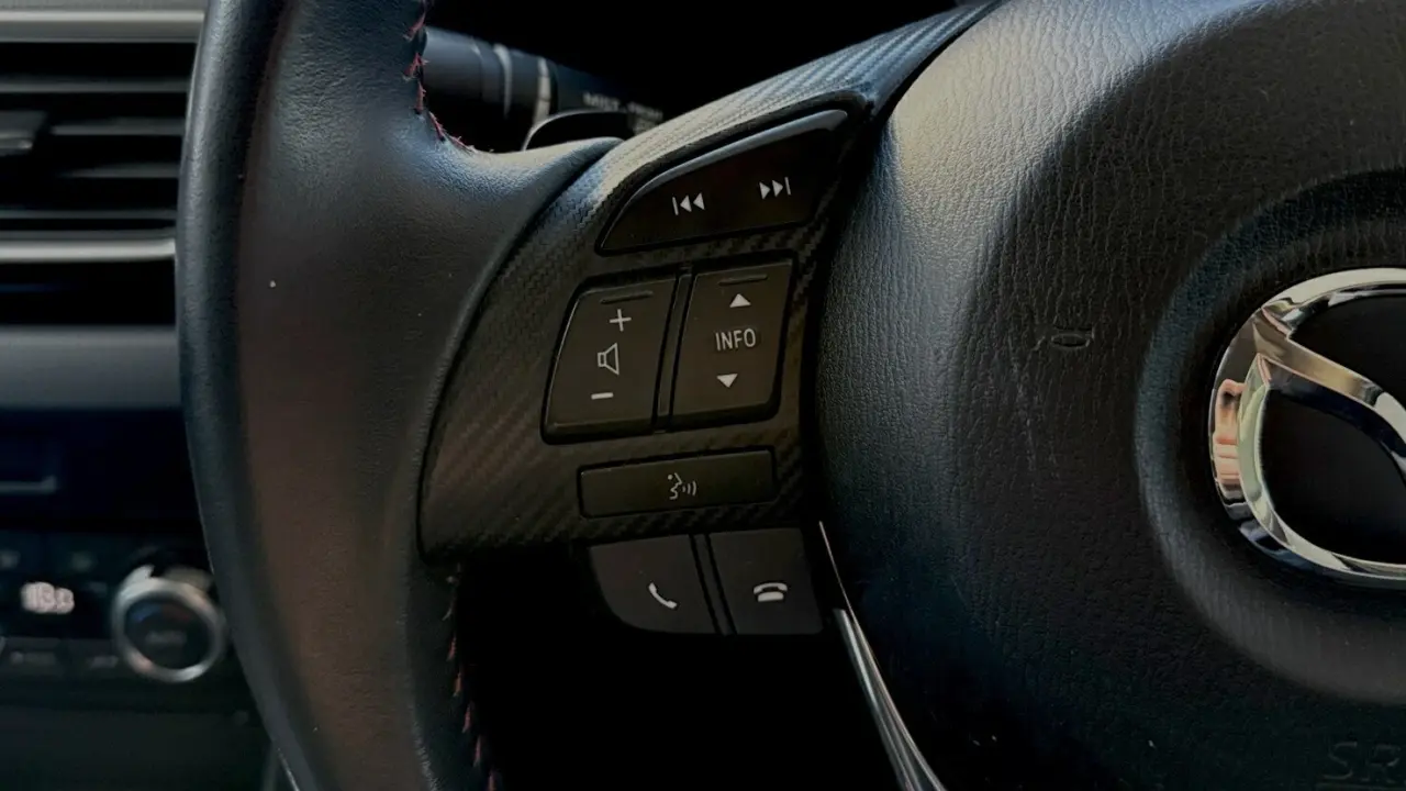 2014 MAZDA MAZDA3 Gallery Image 12