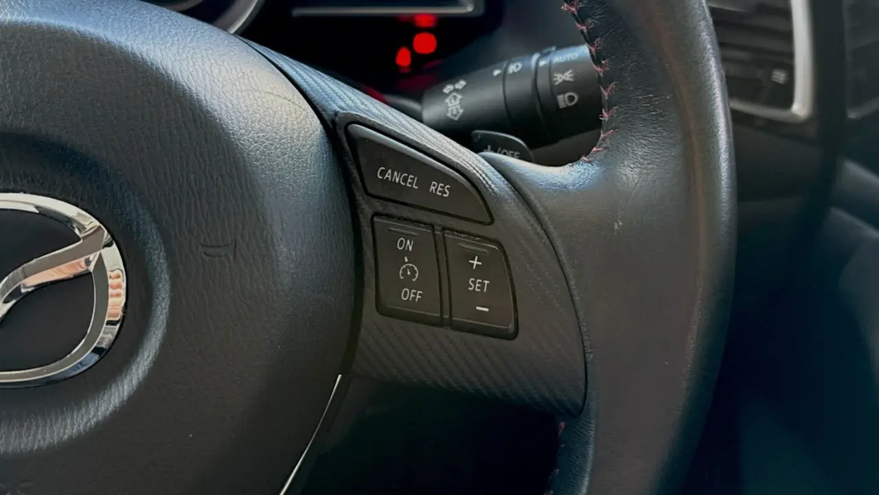 2014 MAZDA MAZDA3 Gallery Image 13