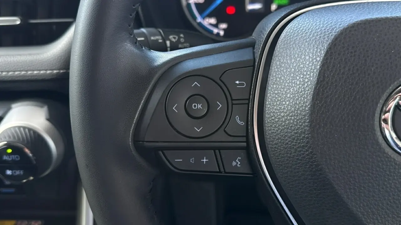 2021 Toyota Rav4 Hybrid Gallery Image 10