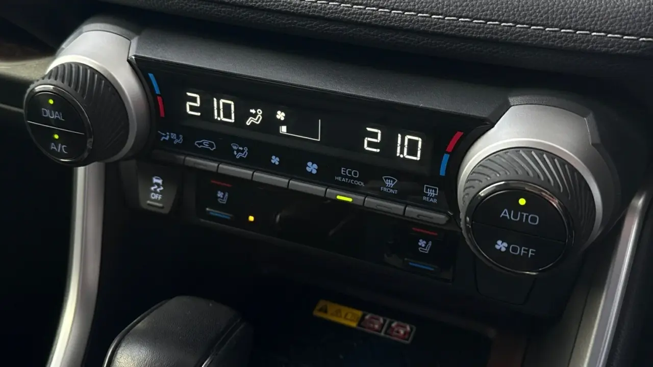 2021 Toyota Rav4 Hybrid Gallery Image 14