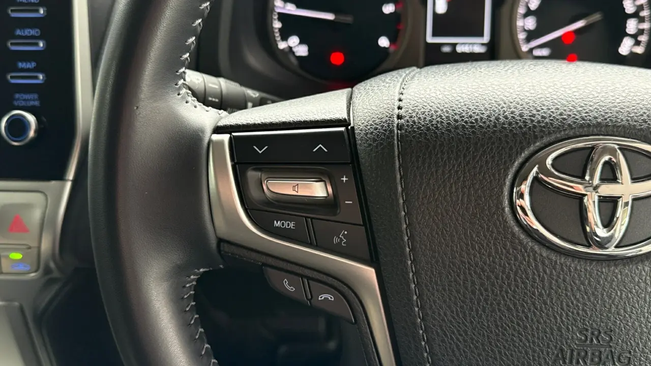 2022 Toyota Prado Gallery Image 12