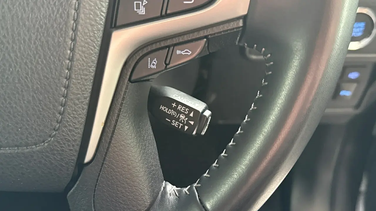 2022 Toyota Prado Gallery Image 14