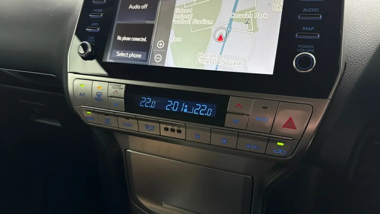 2022 Toyota Prado Gallery Image 17