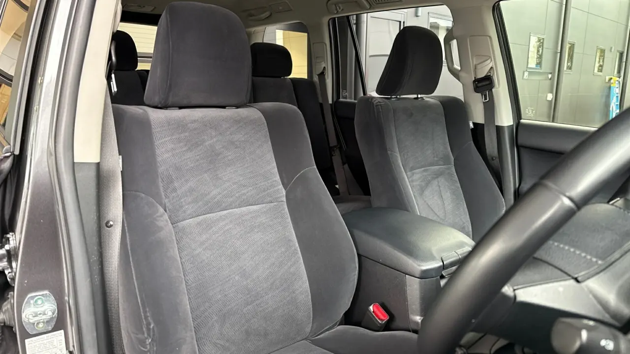 2022 Toyota Prado Gallery Image 9