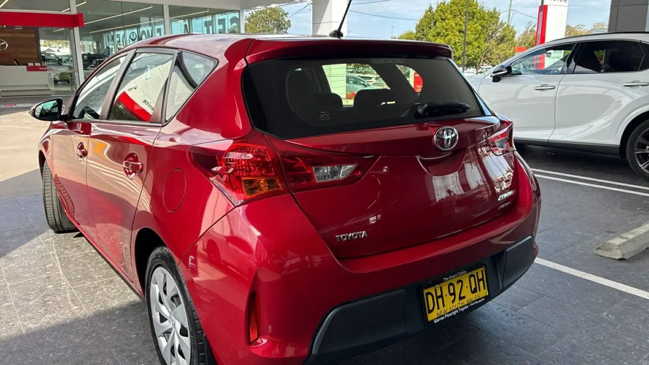 2014 Toyota Corolla Gallery Image 3