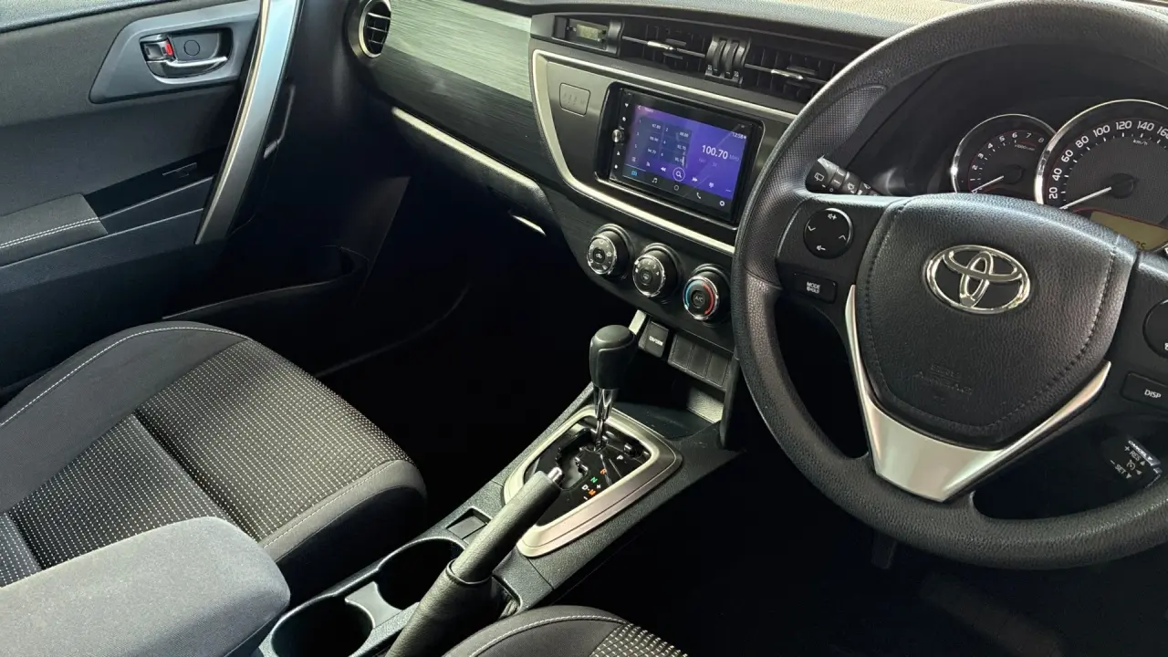 2014 Toyota Corolla Gallery Image 8