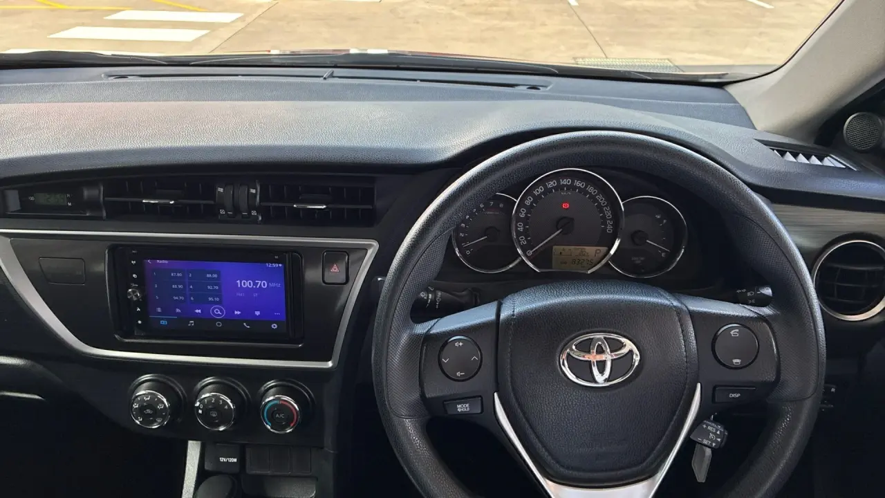 2014 Toyota Corolla Gallery Image 9