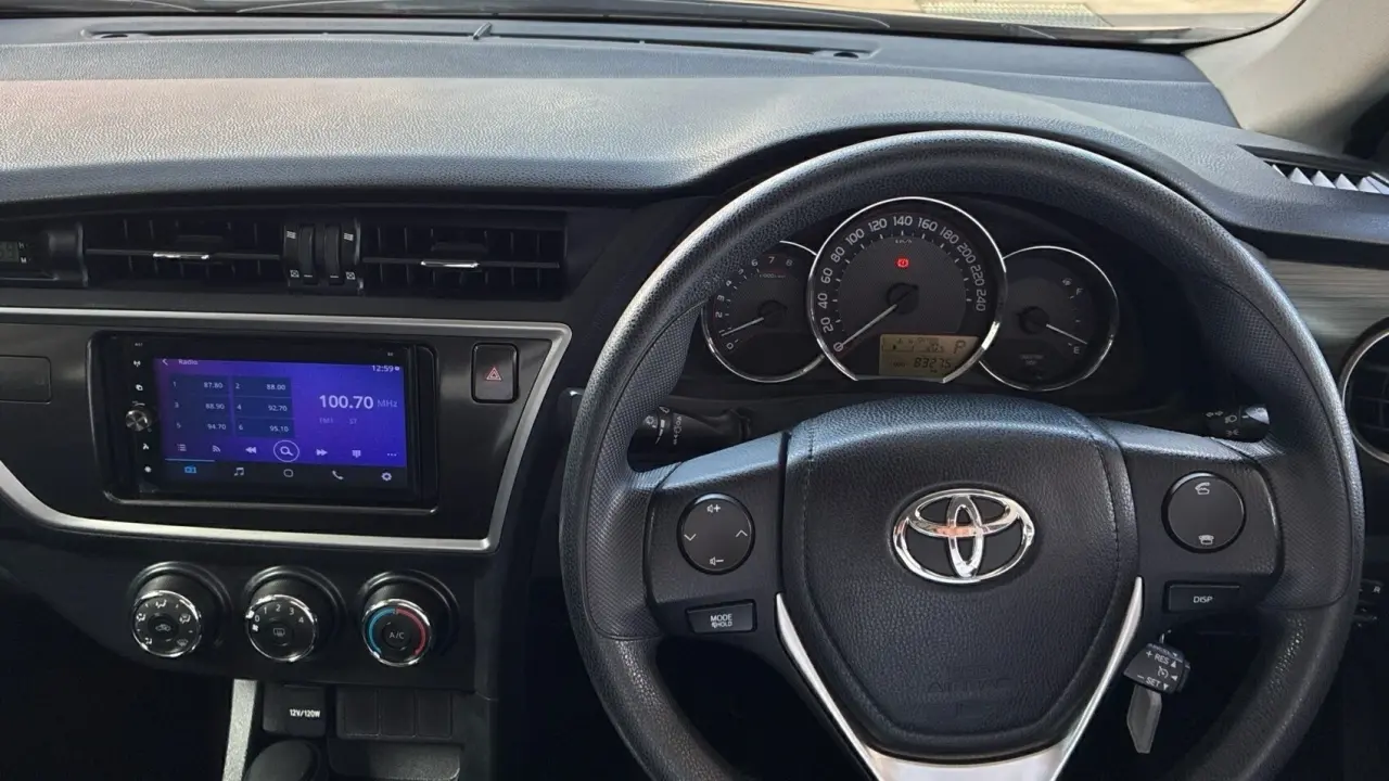 2014 Toyota Corolla Gallery Image 9