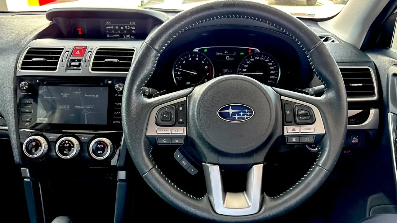2016 SUBARU FORESTER Gallery Image 10