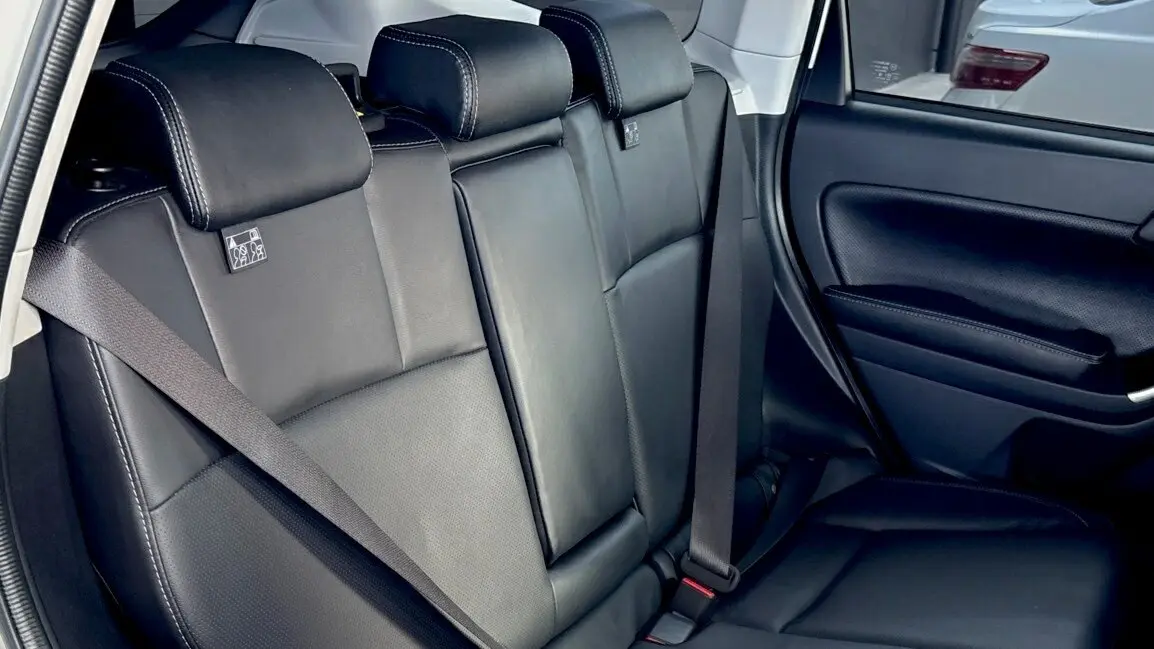 2016 SUBARU FORESTER Gallery Image 8