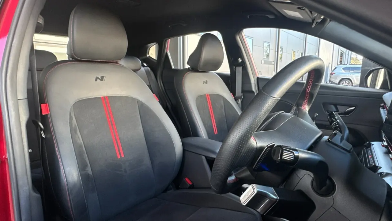 2023 HYUNDAI KONA Gallery Image 10