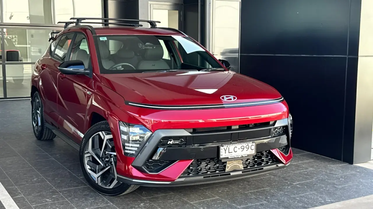2023 HYUNDAI KONA Gallery Image 12