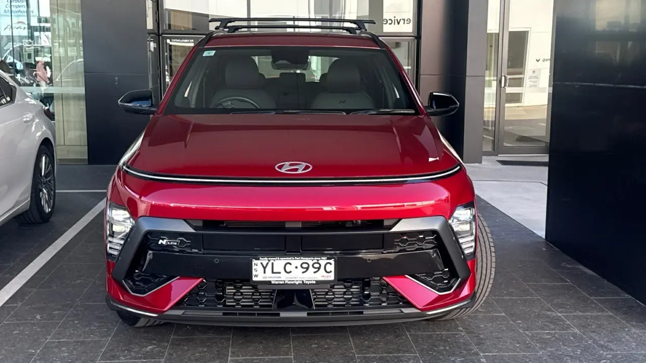 2023 HYUNDAI KONA Gallery Image 13
