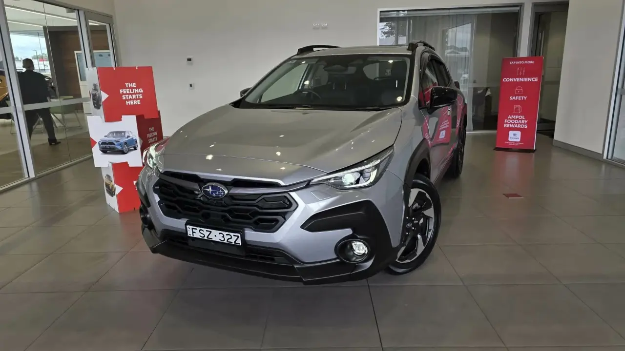 2023 SUBARU CROSSTREK Gallery Image 1