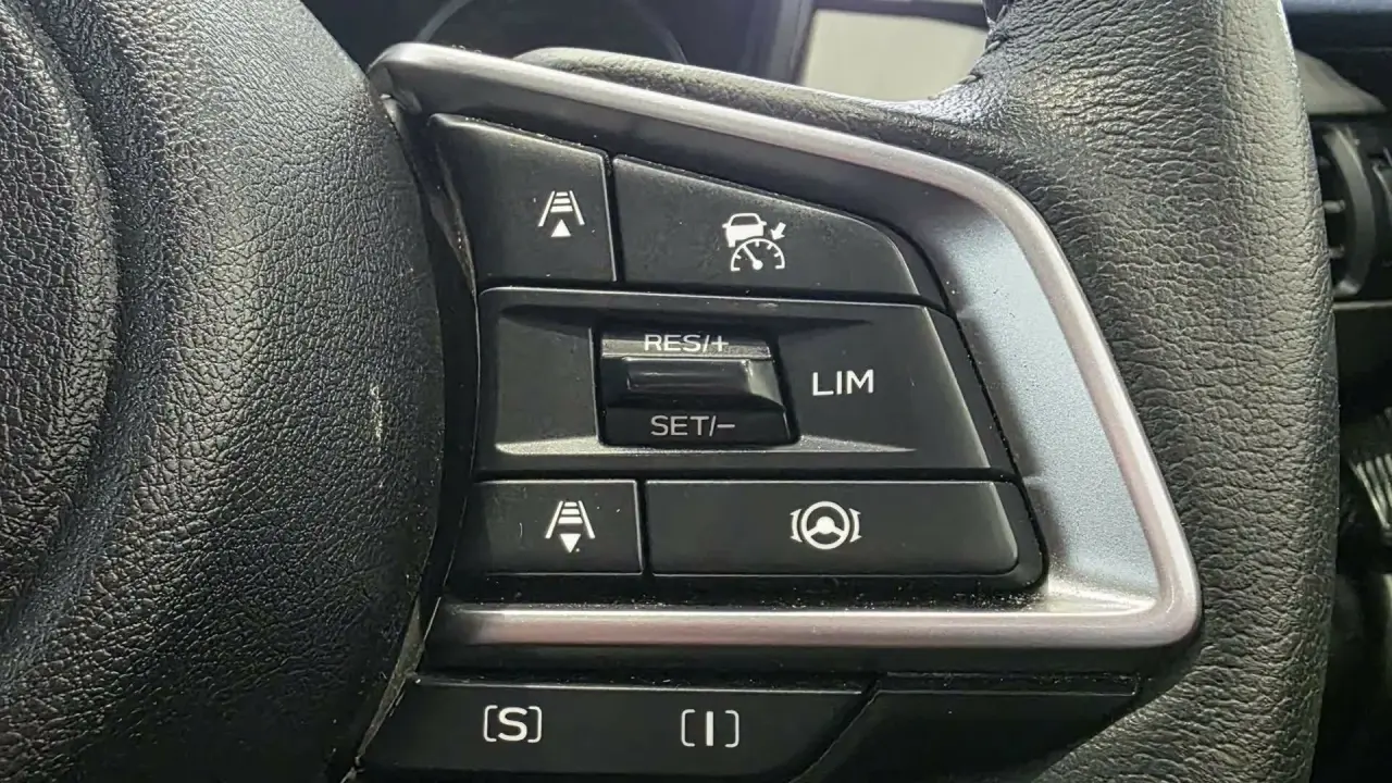 2023 SUBARU CROSSTREK Gallery Image 10