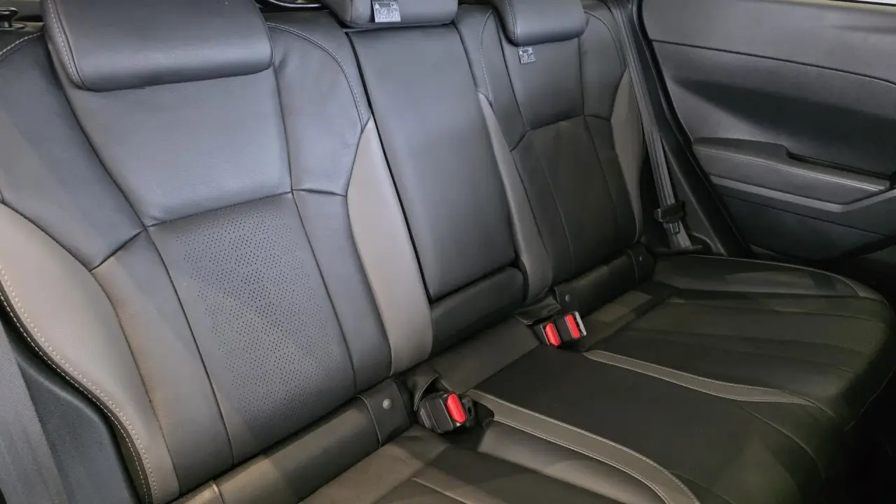 2023 SUBARU CROSSTREK Gallery Image 13