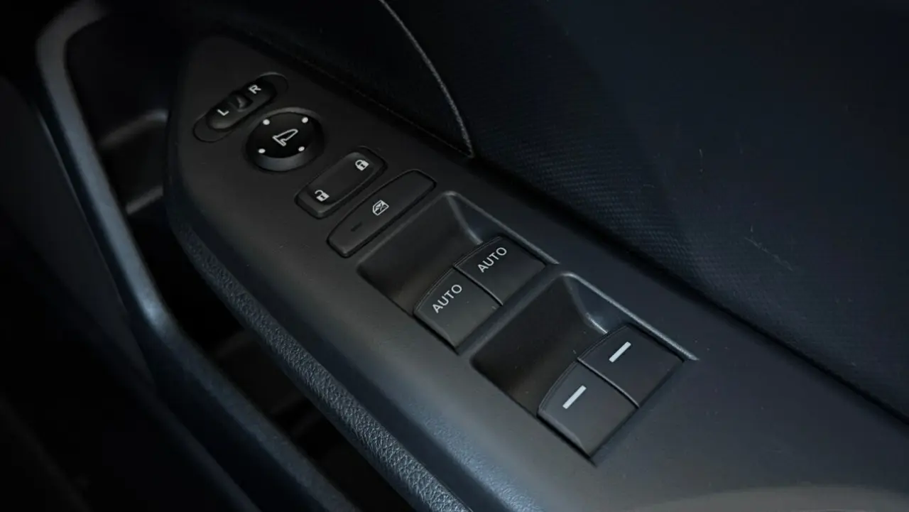 2019 HONDA CIVIC Gallery Image 17