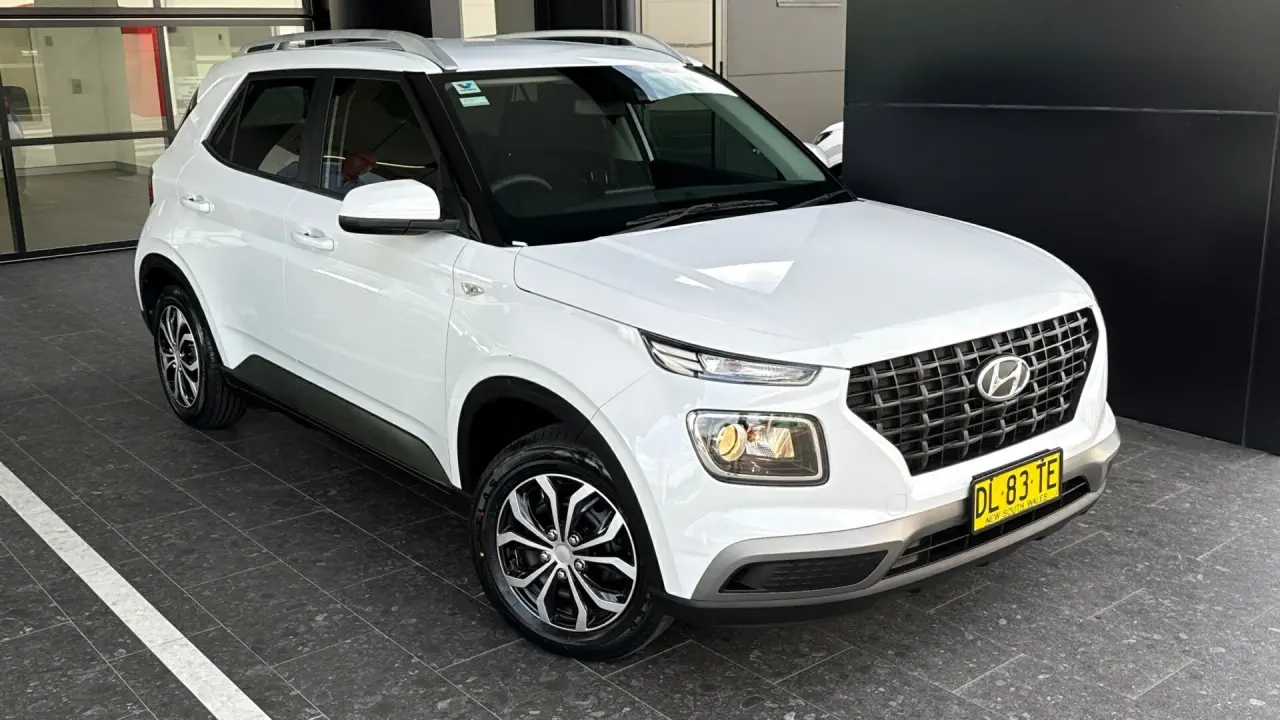 2019 HYUNDAI VENUE Gallery Image 1