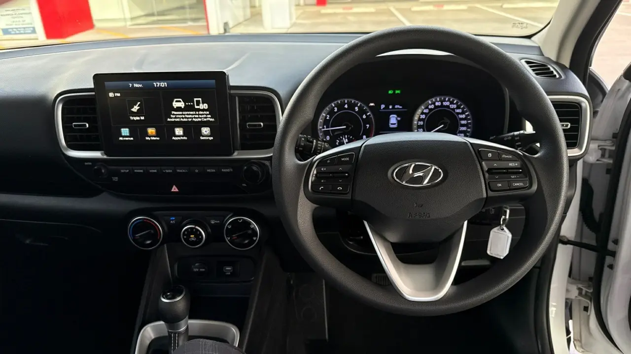 2019 HYUNDAI VENUE Gallery Image 10