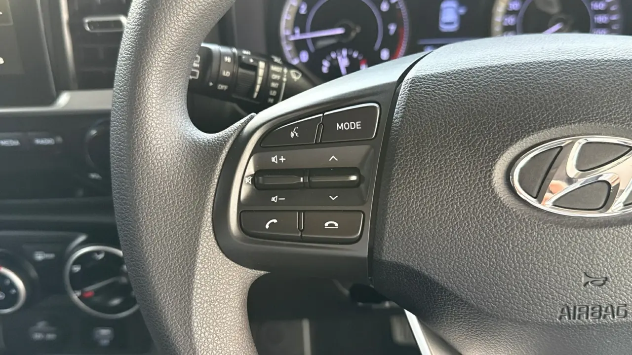 2019 HYUNDAI VENUE Gallery Image 11