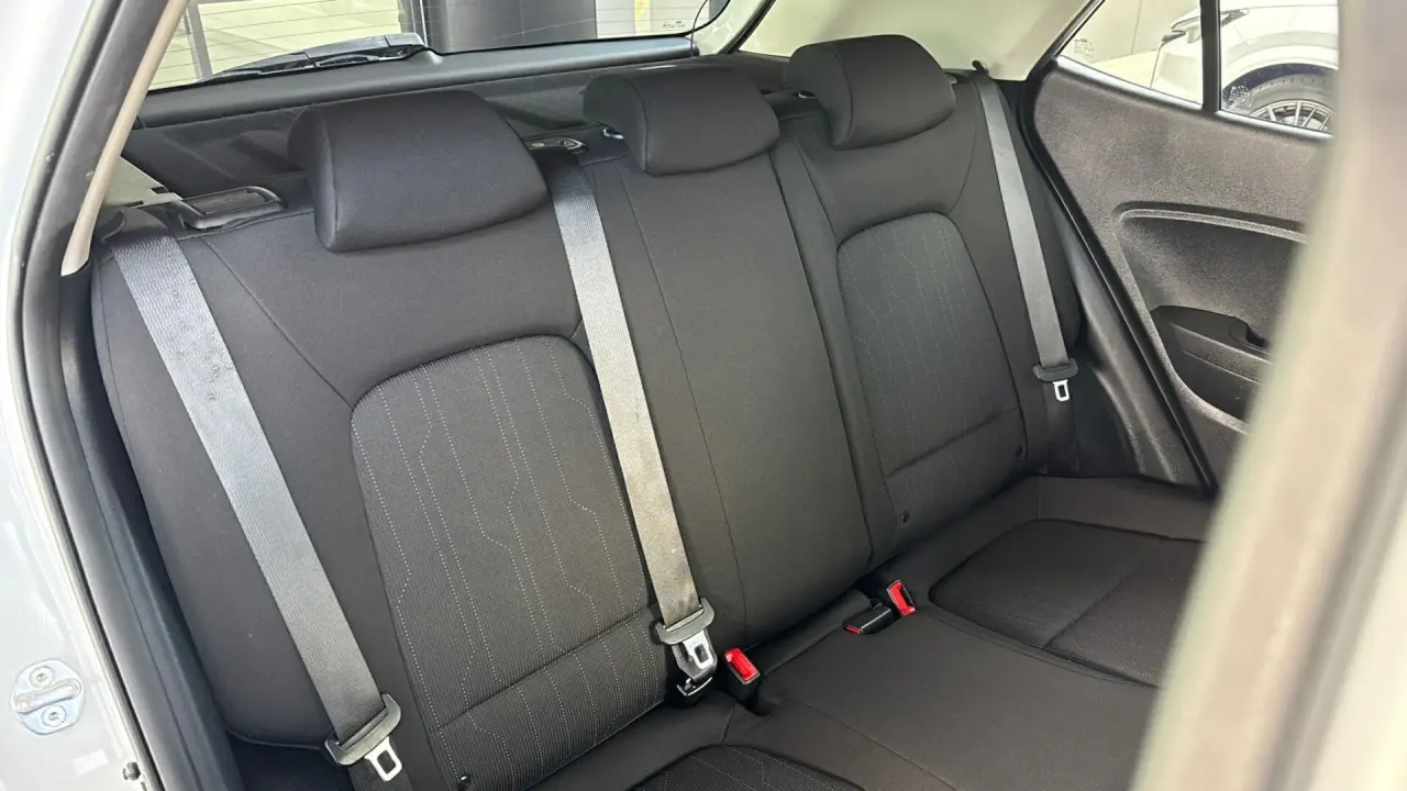 2019 HYUNDAI VENUE Gallery Image 8