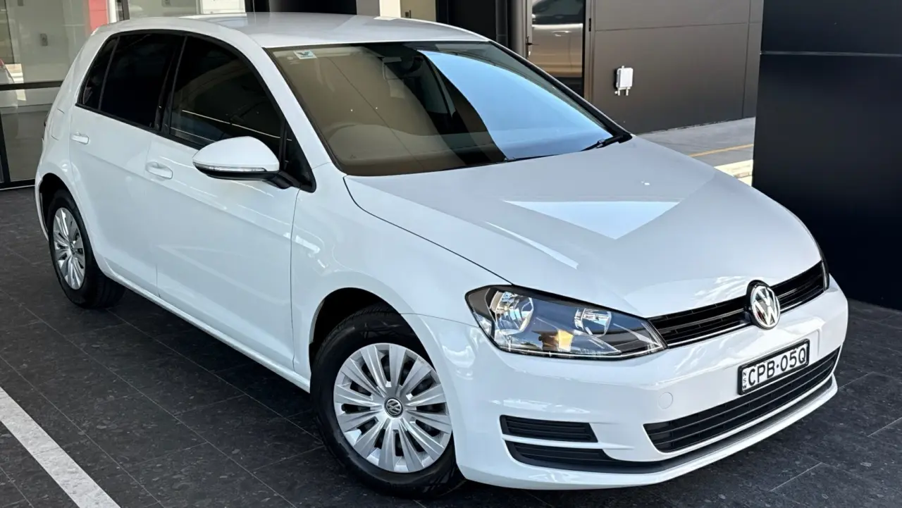2013 VOLKSWAGEN GOLF Gallery Image 1