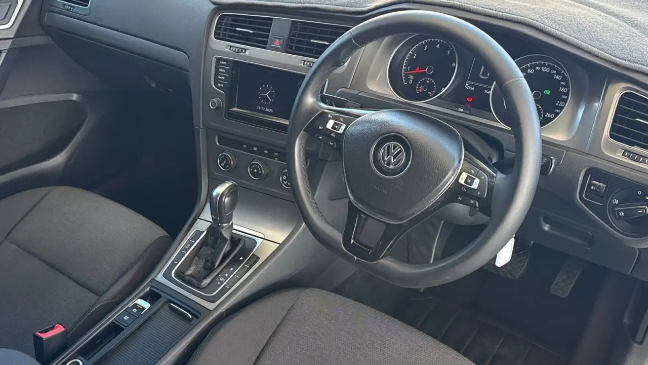 2013 VOLKSWAGEN GOLF Gallery Image 10