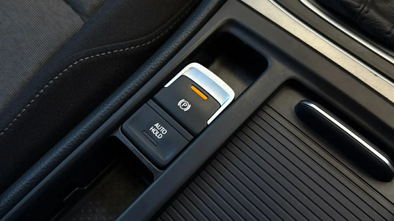 2013 VOLKSWAGEN GOLF Gallery Image 18