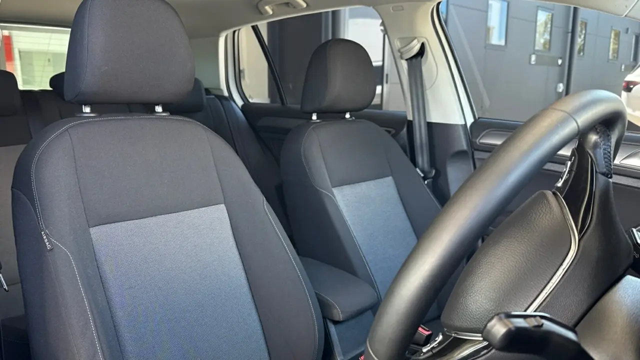 2013 VOLKSWAGEN GOLF Gallery Image 9