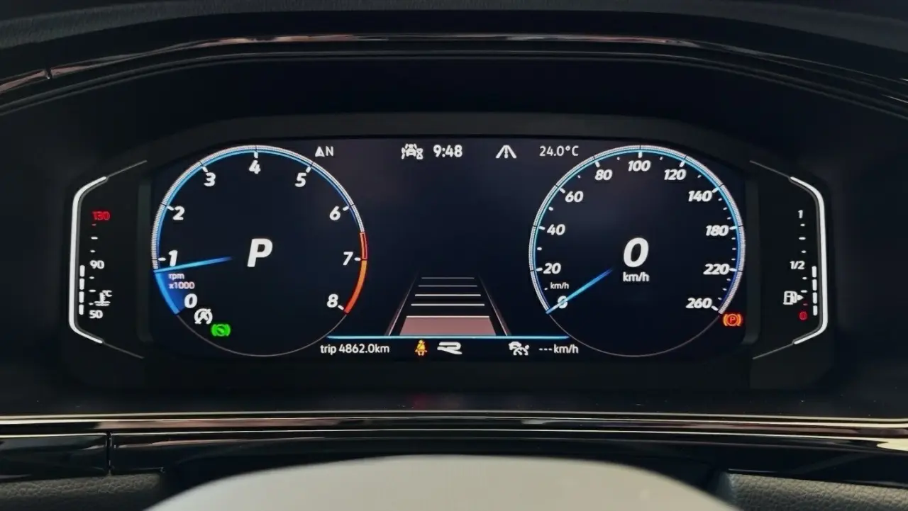 2022 VOLKSWAGEN T-ROC Gallery Image 9